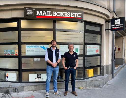 Paris 17ème : un nouveau Centre Mail Boxes Etc. ouvre ses portes !