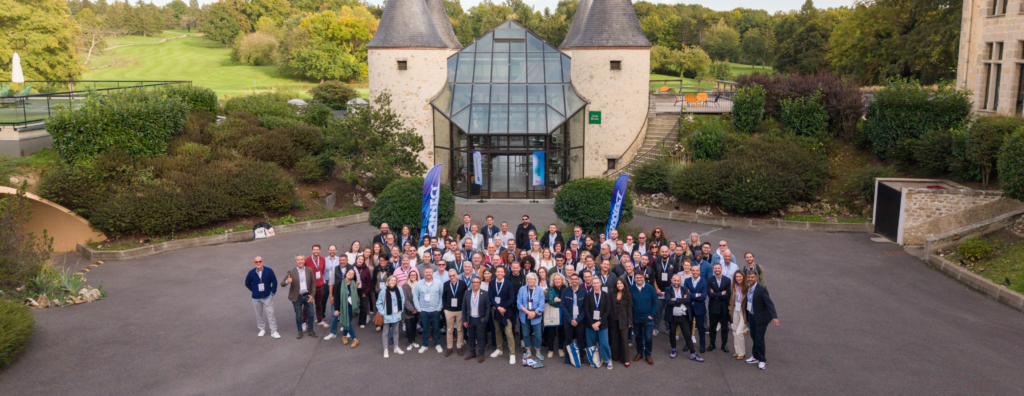 Photo du réseau sur le lieu de la convention Mail Boxes Etc. 2025