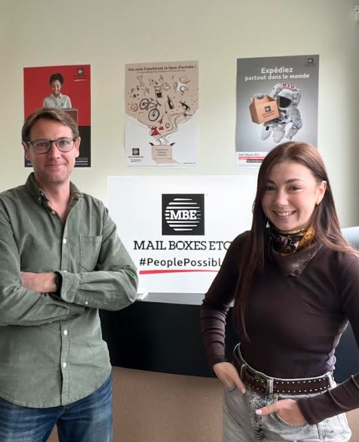 Franchisé de Bihorel avec sa salarié